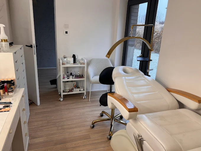 Gabinet GLOW Concept Studio — kameralna przestrzeń dla klientki